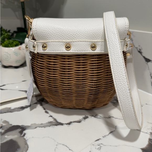 Tommy Bahama bag rattan wicker white bag White and Brown Woven Crossbody Bag - Picture 10 of 10